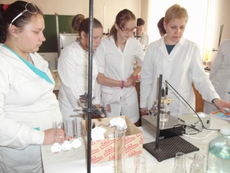 Посещение лабораторных занятий по химии в БГПУ им. М. Танка.